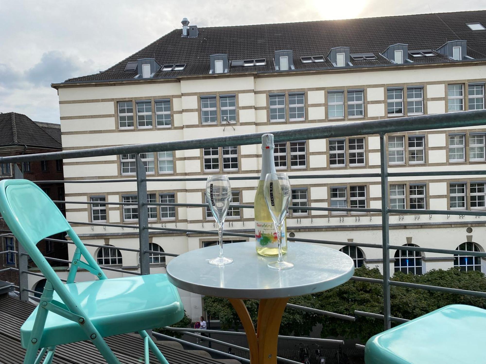 Avi City Burgplatz Apartments Düsseldorf Eksteriør bilde